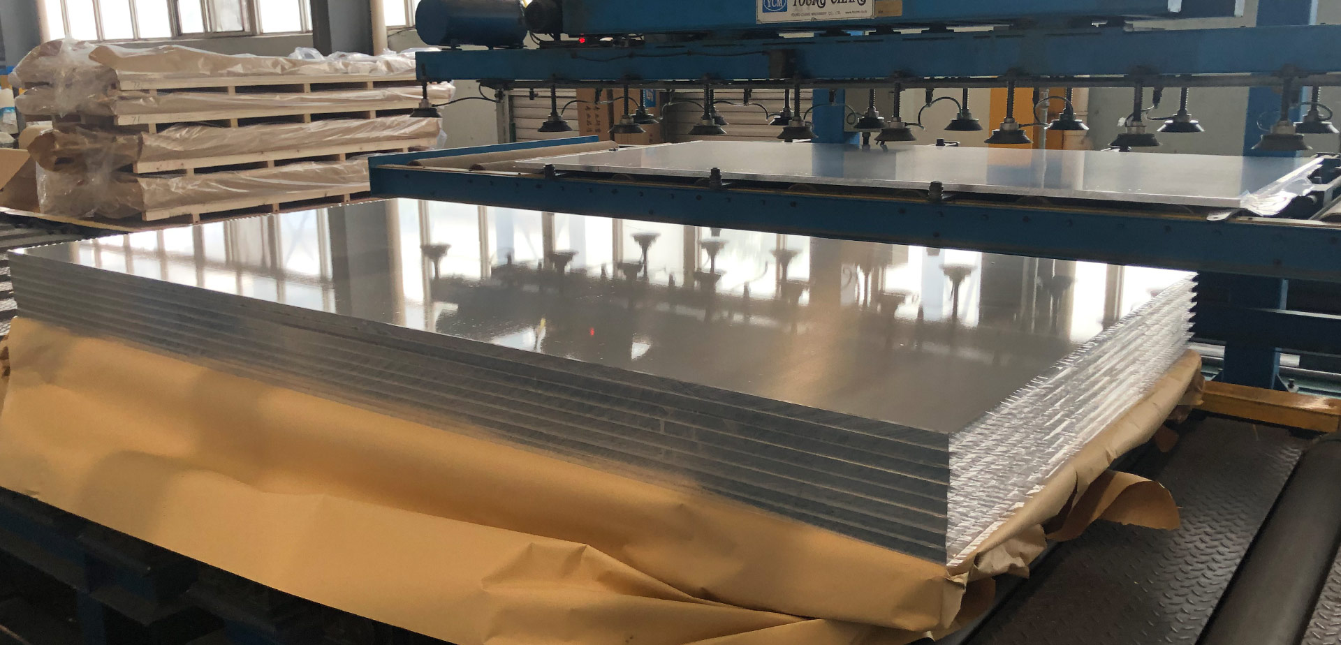 汽车防撞梁（保险杠）用91免费观看网站